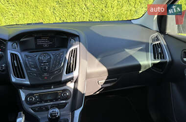 Универсал Ford Focus 2012 в 