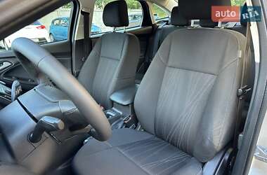 Седан Ford Focus 2016 в 