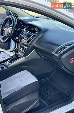 Седан Ford Focus 2013 в 