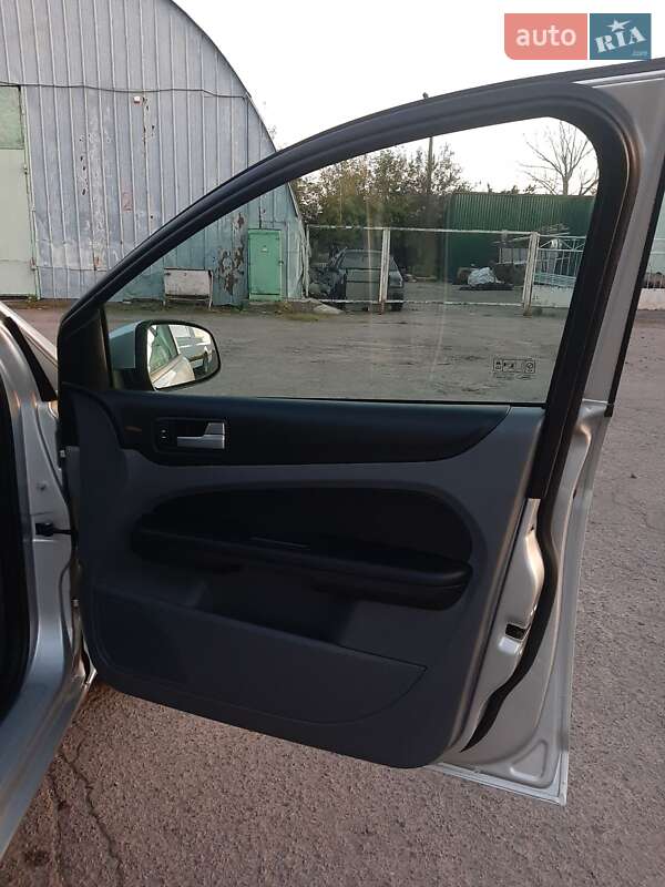 Универсал Ford Focus 2010 в Ровно
