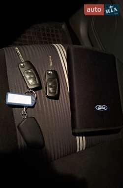 Универсал Ford Focus 2010 в 