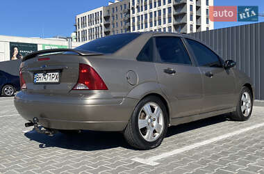 Седан Ford Focus 2003 в 