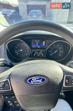 Хэтчбек Ford Focus 2016 в 