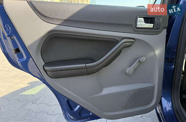 Хэтчбек Ford Focus 2010 в 