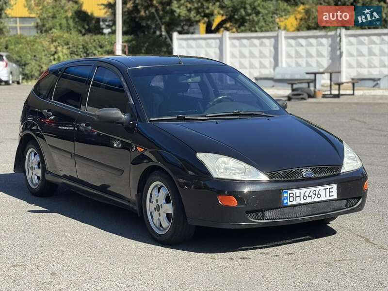 Ford Focus 2000