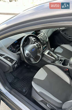 Седан Ford Focus 2013 в 
