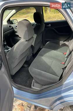 Хэтчбек Ford Focus 2006 в 