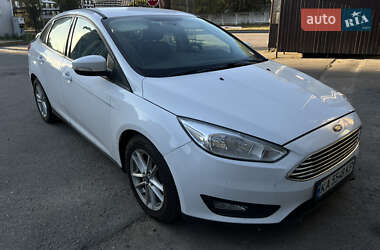 Седан Ford Focus 2016 в 