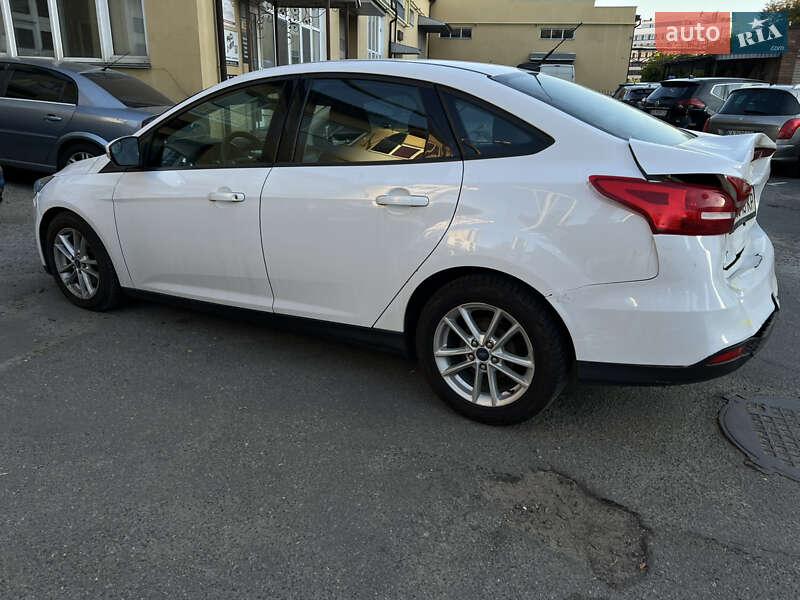 Седан Ford Focus 2016 в Киеве