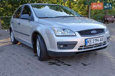 Хэтчбек Ford Focus 2006 в 