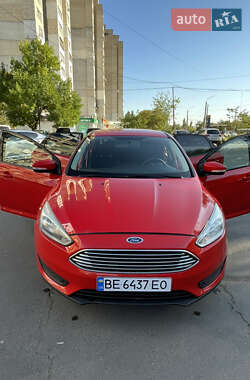 Седан Ford Focus 2015 в 