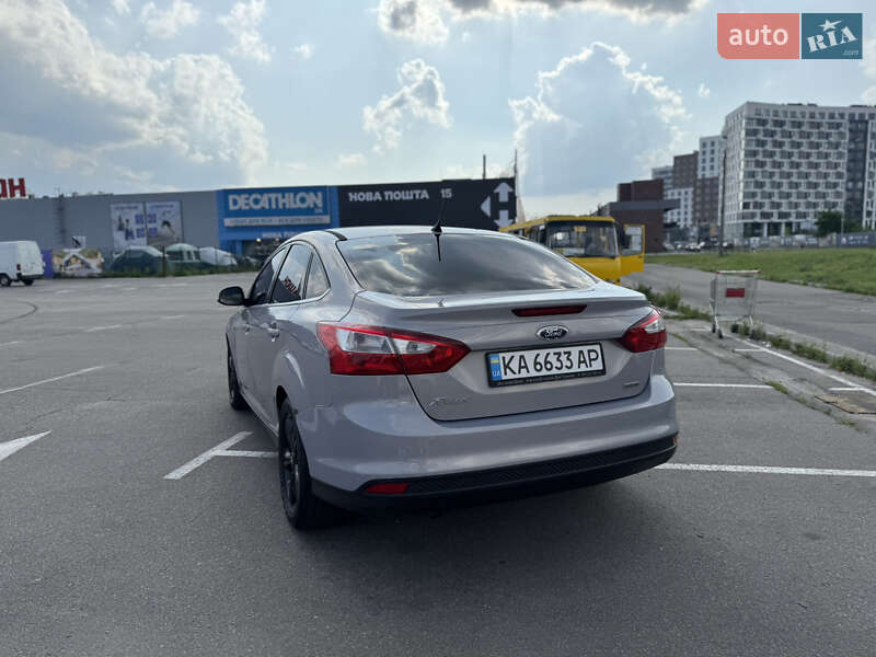 Седан Ford Focus 2013 в Киеве