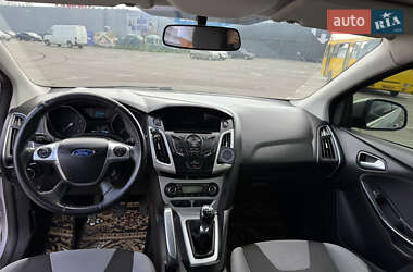 Седан Ford Focus 2013 в 