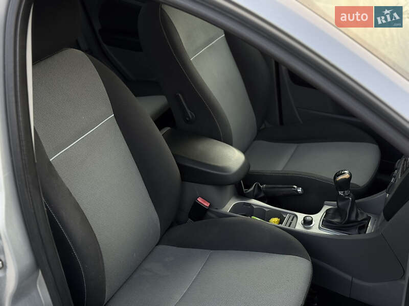 Хэтчбек Ford Focus 2011 в Ивано-Франковске фото 10 Хэтчбек Ford Focus 2011 в Ивано-Франковске