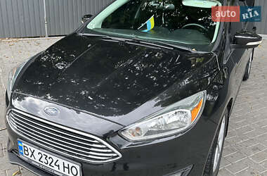 Хэтчбек Ford Focus 2015 в 