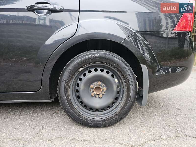 Седан Ford Focus 2010 в Киеве