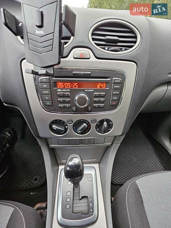 Седан Ford Focus 2010 в Киеве