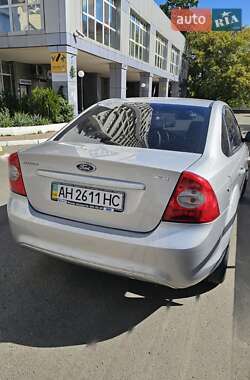 Седан Ford Focus 2010 в 