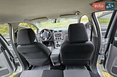 Седан Ford Focus 2010 в 