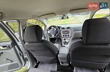 Седан Ford Focus 2010 в 