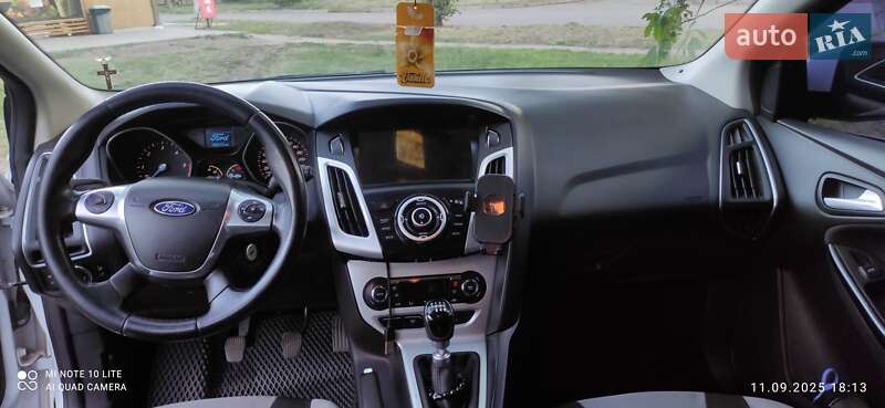 Хетчбек Ford Focus 2014 в Кривому Розі фото 12 Хетчбек Ford Focus 2014 в Кривому Розі