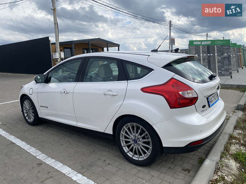 Хэтчбек Ford Focus 2014 в Львове