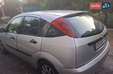 Хэтчбек Ford Focus 2000 в 