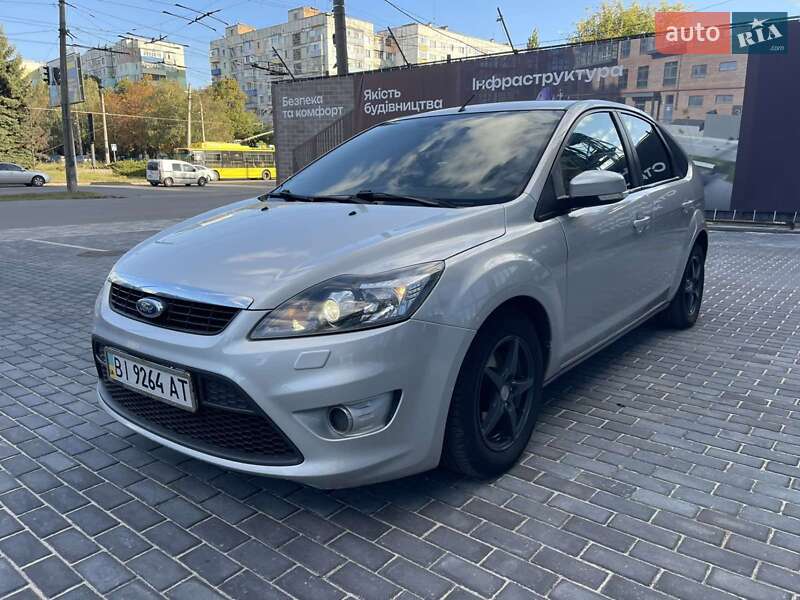 Хэтчбек Ford Focus 2008 в Полтаве