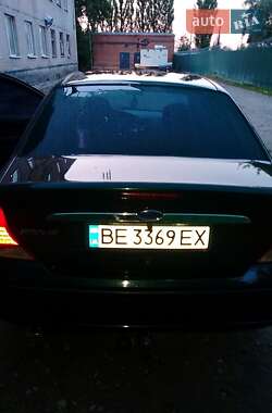 Седан Ford Focus 2004 в 