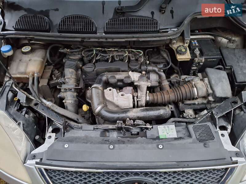 Универсал Ford Focus 2004 в Ивано-Франковске фото 4 Универсал Ford Focus 2004 в Ивано-Франковске