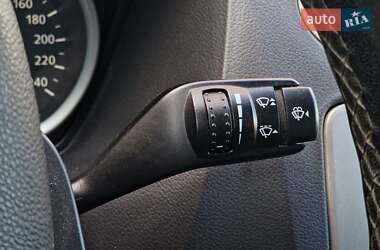 Хэтчбек Ford Focus 2010 в 