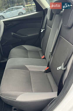 Универсал Ford Focus 2014 в 