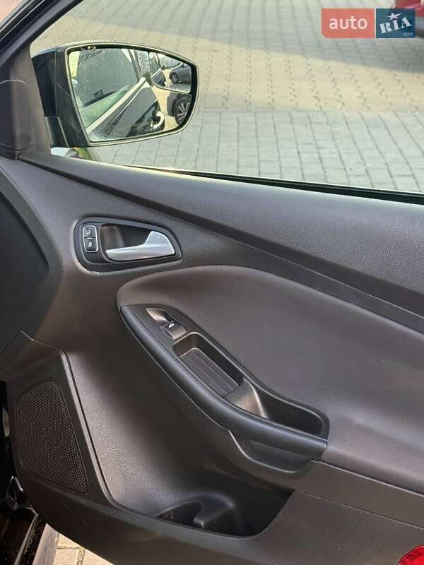 Седан Ford Focus 2016 в Львові фото 10 Седан Ford Focus 2016 в Львові