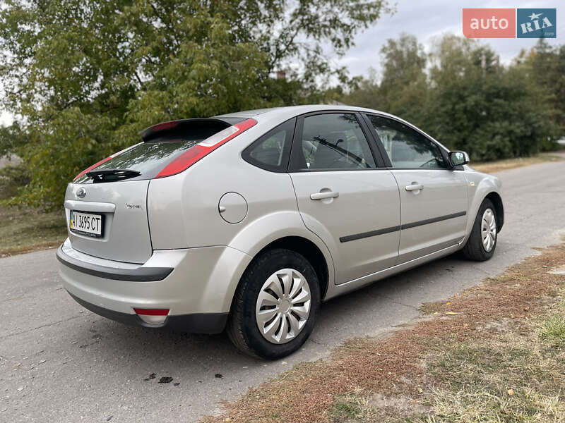 Хетчбек Ford Focus 2006 в Лубнах