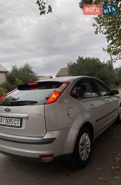 Хэтчбек Ford Focus 2006 в 
