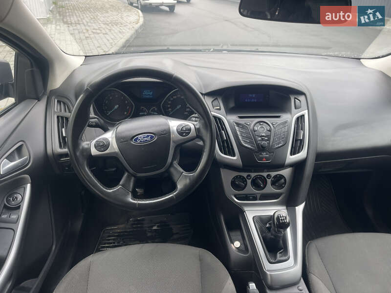 Хэтчбек Ford Focus 2011 в Киеве