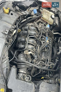 Хэтчбек Ford Focus 2011 в 