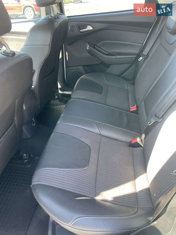 Хэтчбек Ford Focus 2013 в Каменец-Подольском