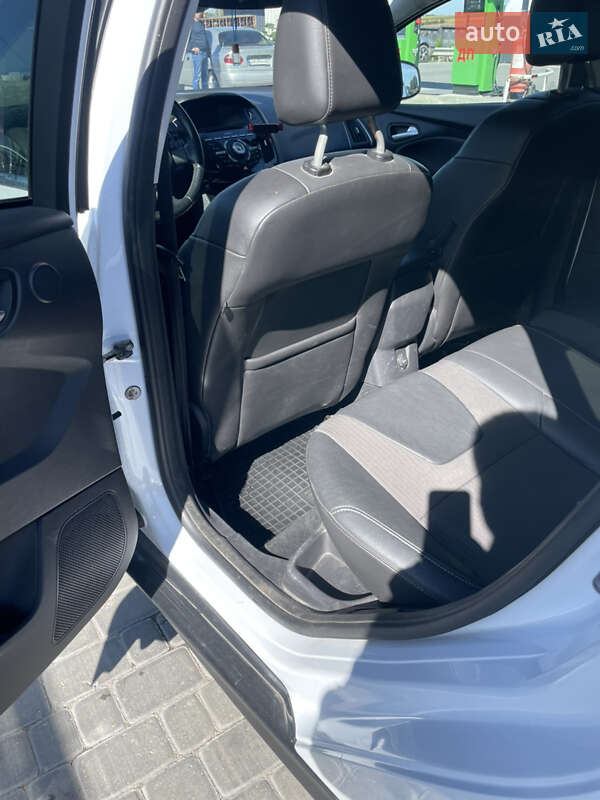 Хэтчбек Ford Focus 2013 в Каменец-Подольском