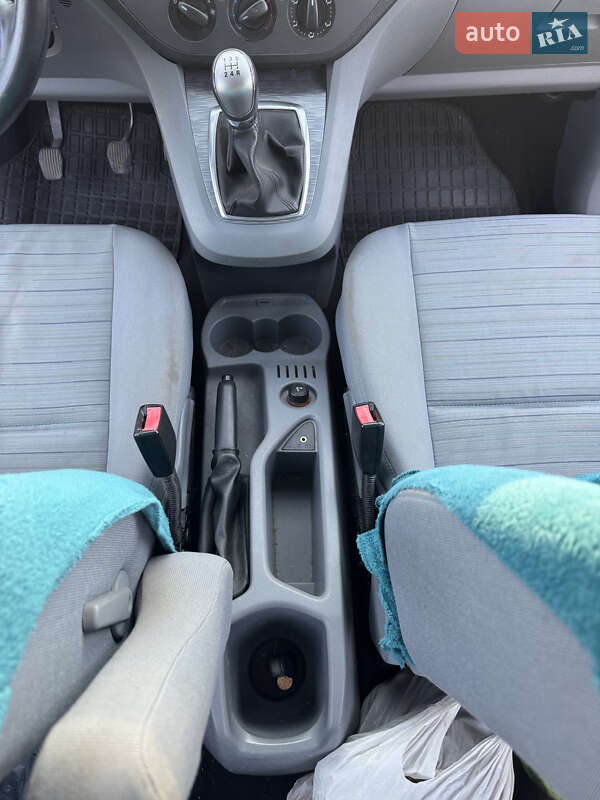 Хэтчбек Ford Focus 2008 в Кривом Роге