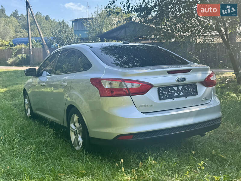 Седан Ford Focus 2014 в Києві