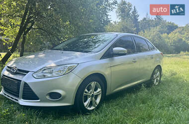 Седан Ford Focus 2014 в  фото 2 Седан Ford Focus 2014 в