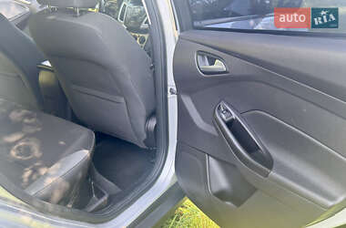Седан Ford Focus 2014 в  фото 13 Седан Ford Focus 2014 в