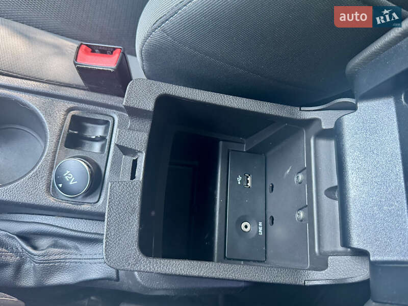 Седан Ford Focus 2014 в Києві