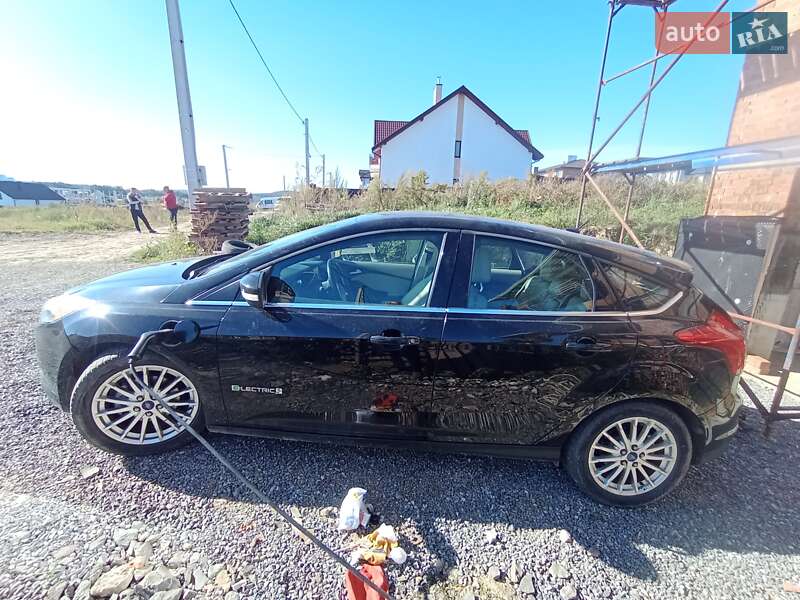 Хетчбек Ford Focus 2012 в Львові