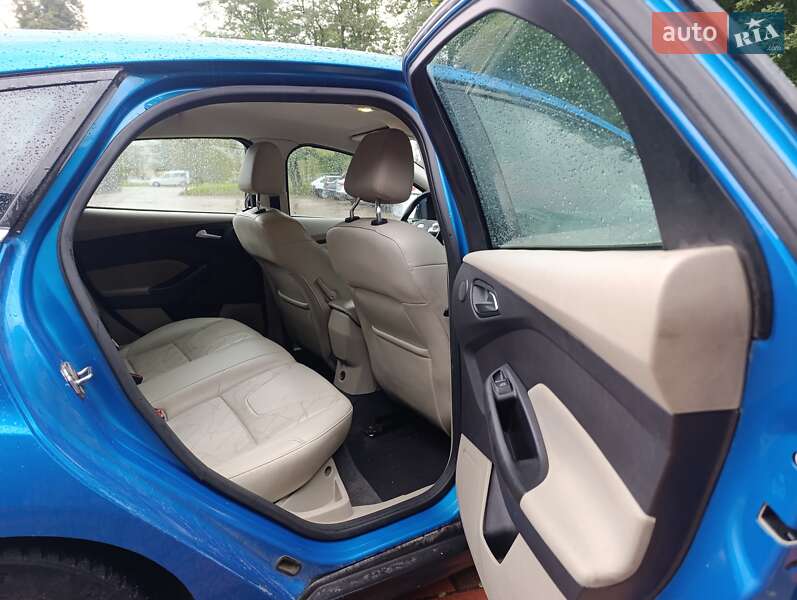 Хэтчбек Ford Focus 2012 в Звягеле