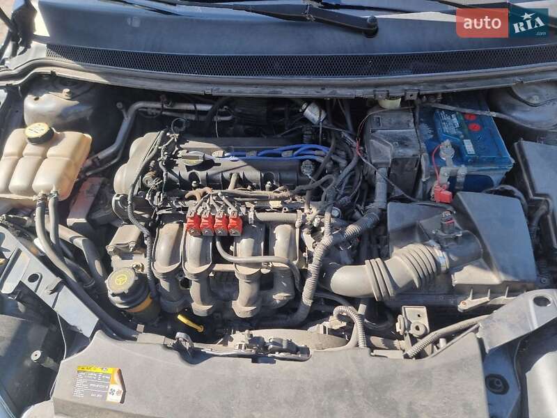 Седан Ford Focus 2006 в Кременчуці