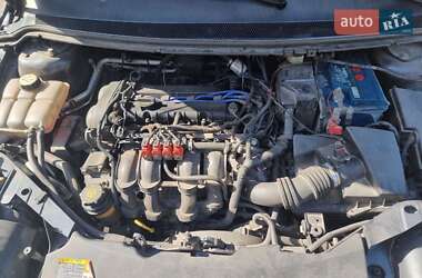 Седан Ford Focus 2006 в 
