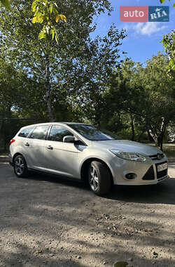Универсал Ford Focus 2014 в 