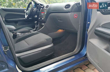 Универсал Ford Focus 2010 в 